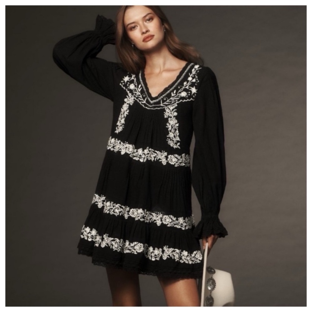 Anthropologie Black Dress with White Floral Embroidery Nwt size Med